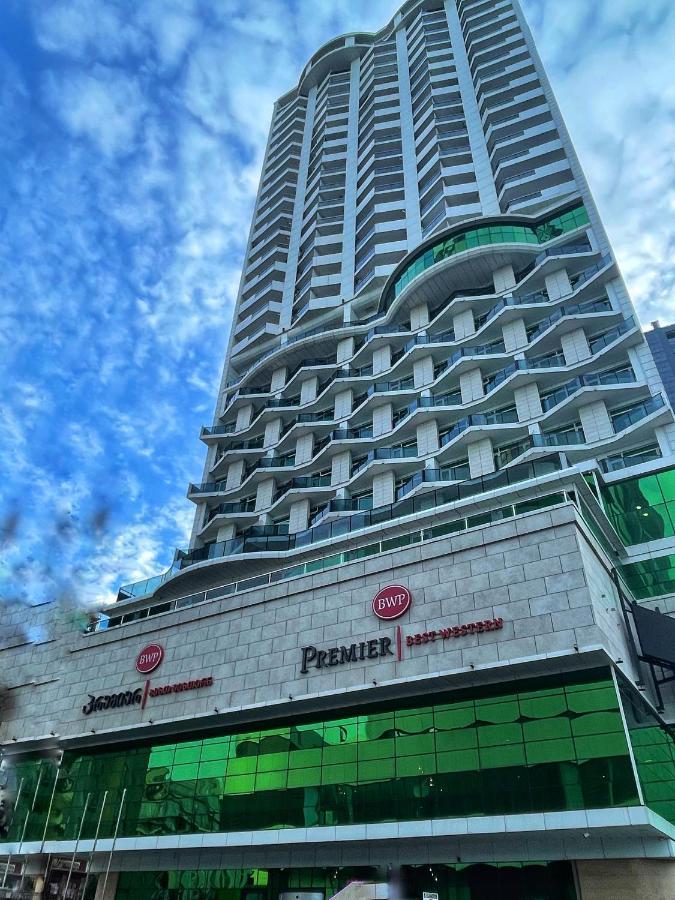 Western Premier 5*